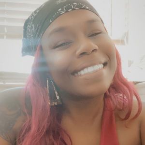 Meet your Posher, Latoya